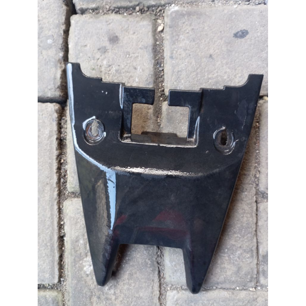Cover Atas Stop Lamp/Tutup Sambungan Body Belakang Kawasaki ZX 130 Original Bekas Bawaan Motor