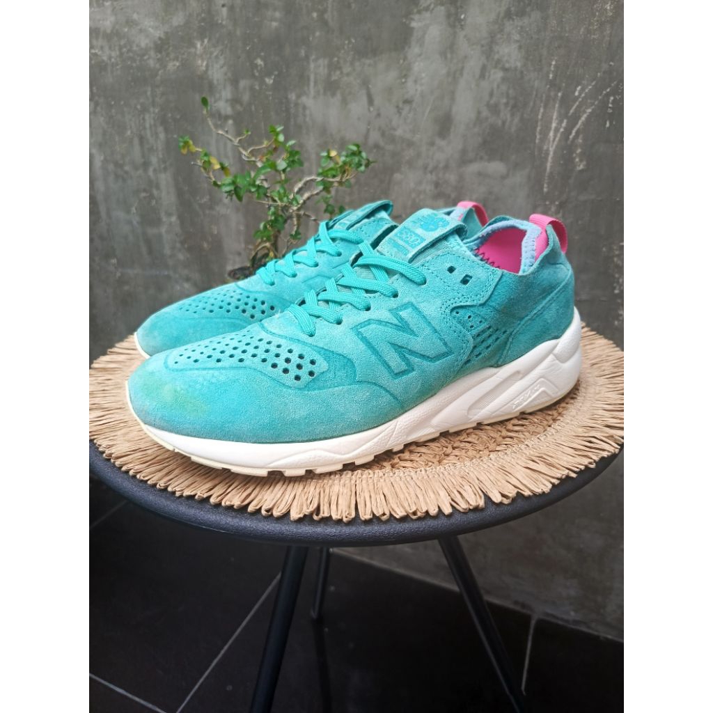 New Balance 580 RevLite "Teal Suede" – Sepatu Sneakers Pria/Wanita Casual - Preloved Like New