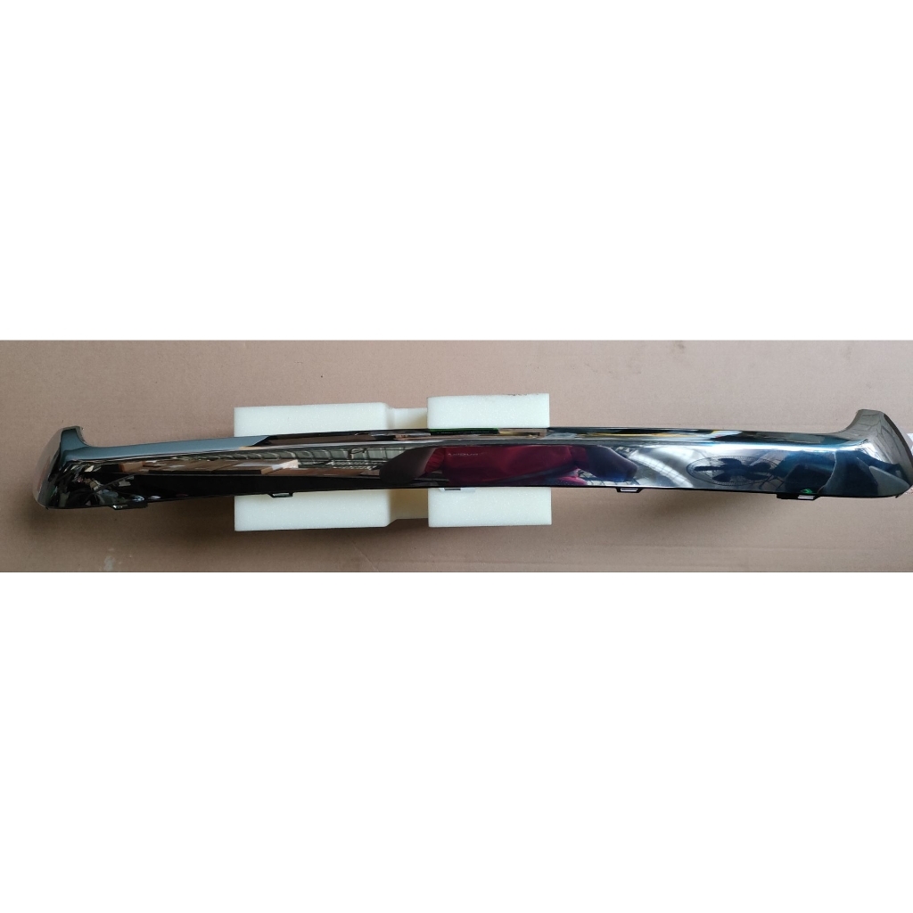 moulding grille bagian bawah crv 2007-2012
