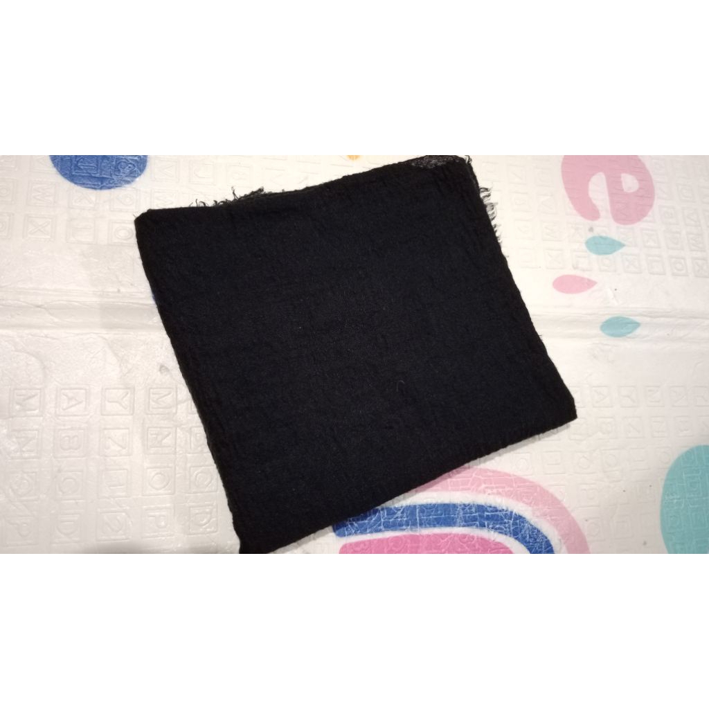 PL - Pashmina Crinkle Hitam No Minus