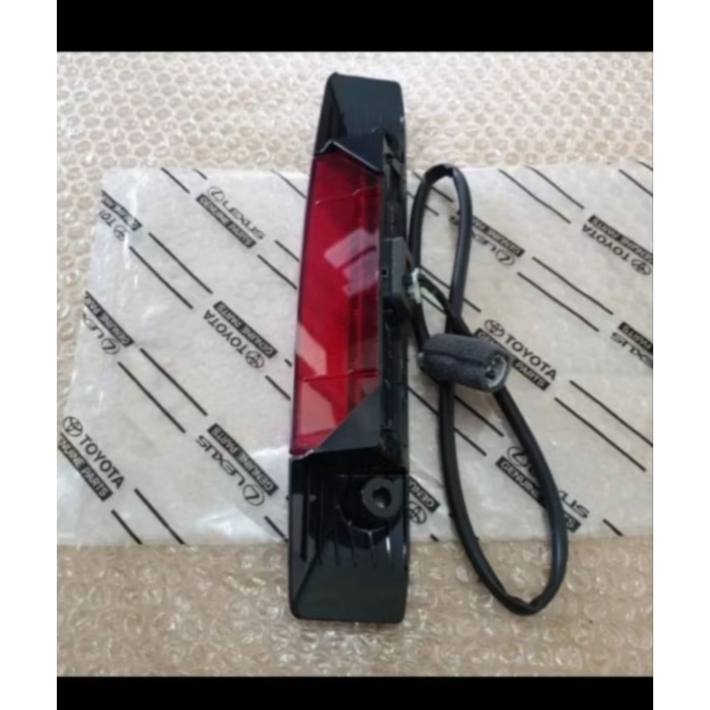 Lampu Spoiler Lampu Bagasi Atas Mobil Agya Ayla 2020 2021 2022 2023 Original