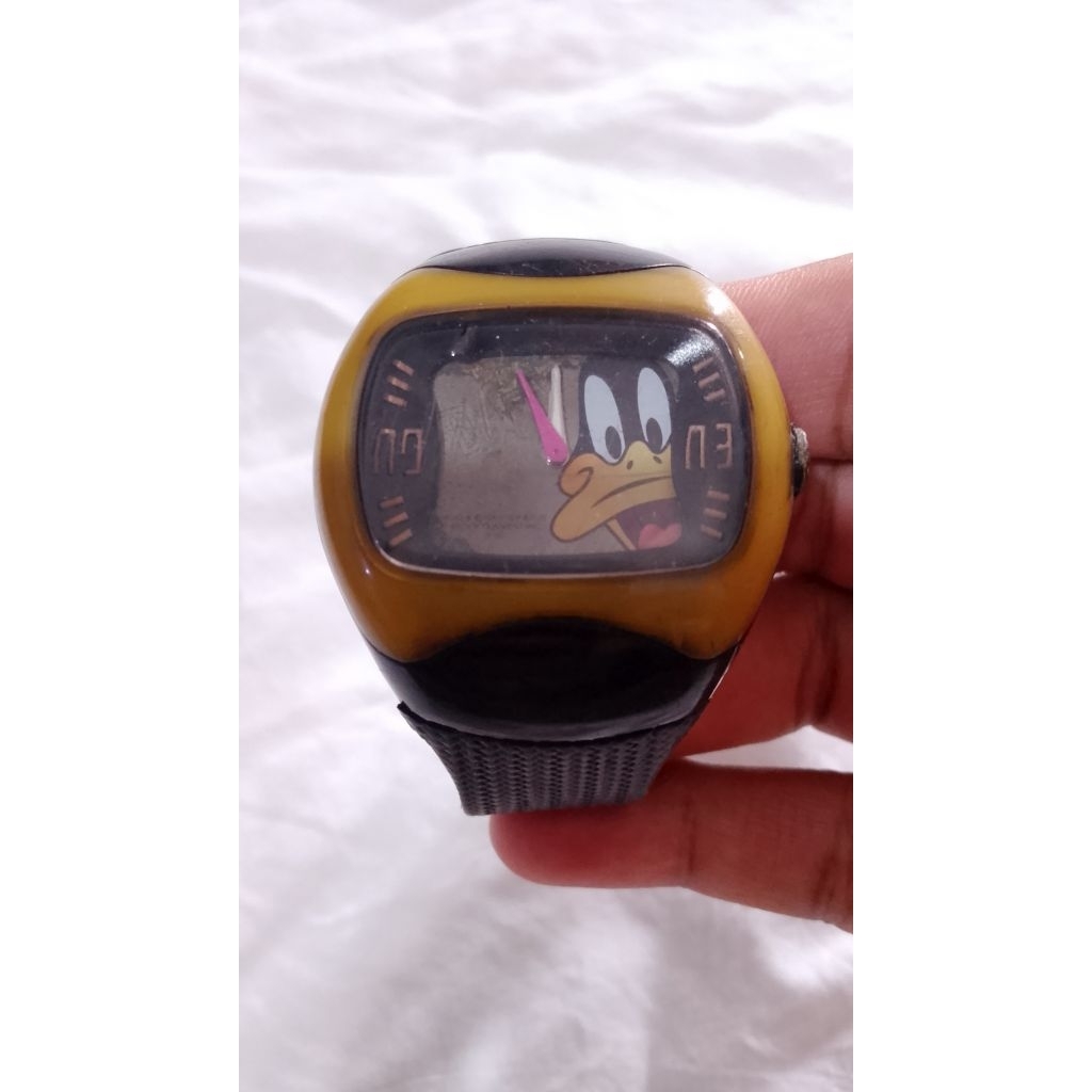 jam tangan ODM Daffy Duck karakter analog second bekas
