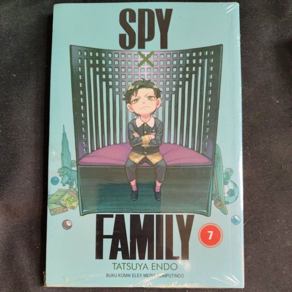 Komik Spy Family 7 (segel)