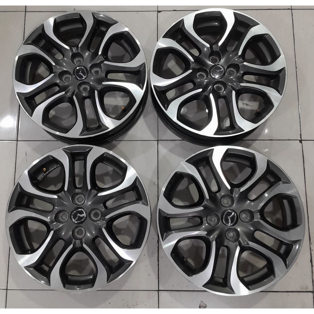 Velg pelek mobil Second murah oem copotan mobil  Mazda2 ring 16