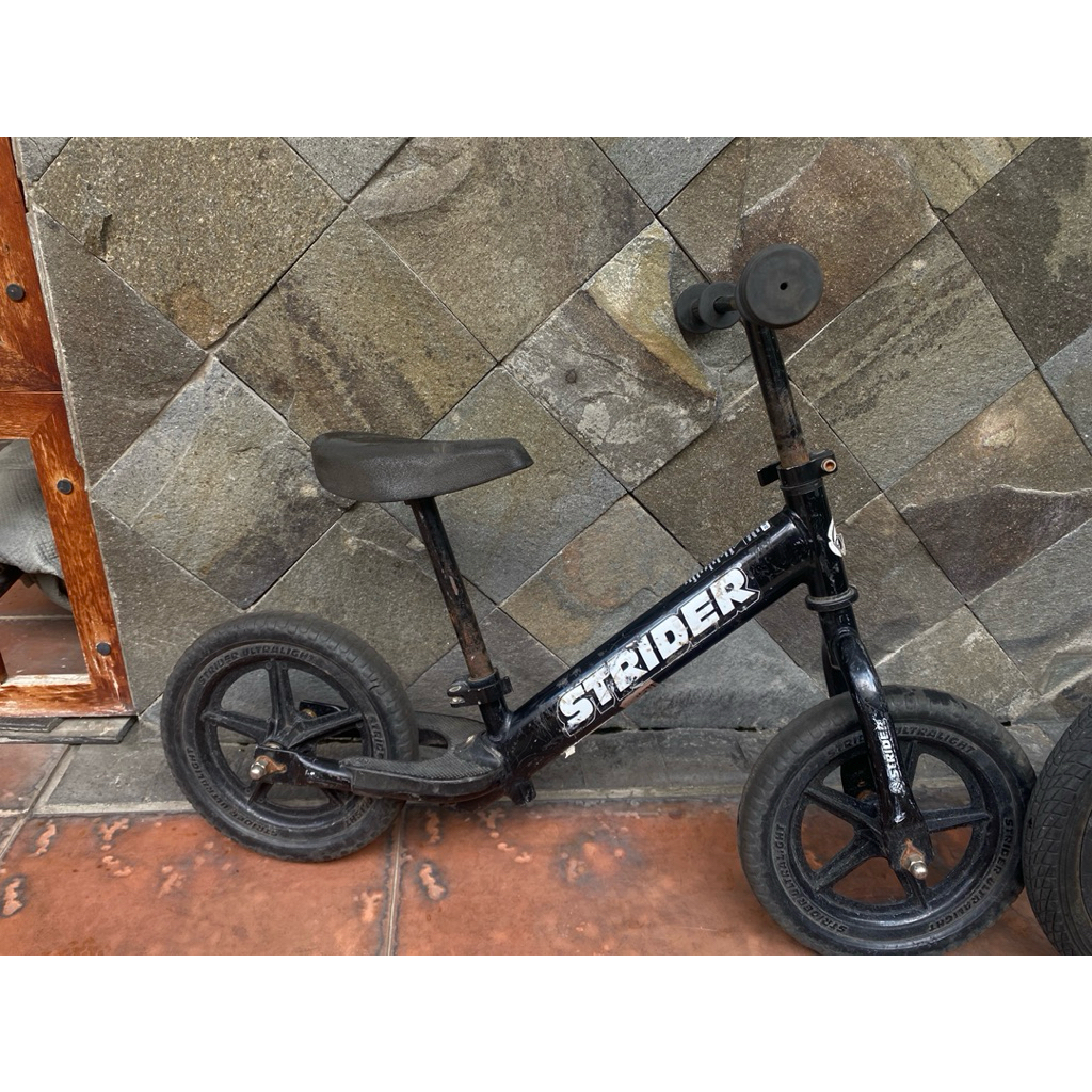 Strider 12 Sport JKTonly Balance Bike Black Second/Bekas Sepeda Anak 12 inch