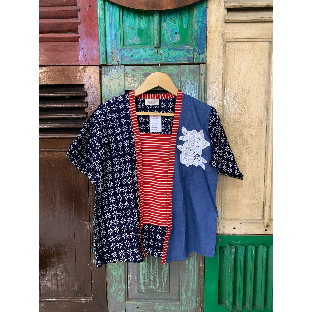 Batik Luwes Putera - Blus Kutubaru