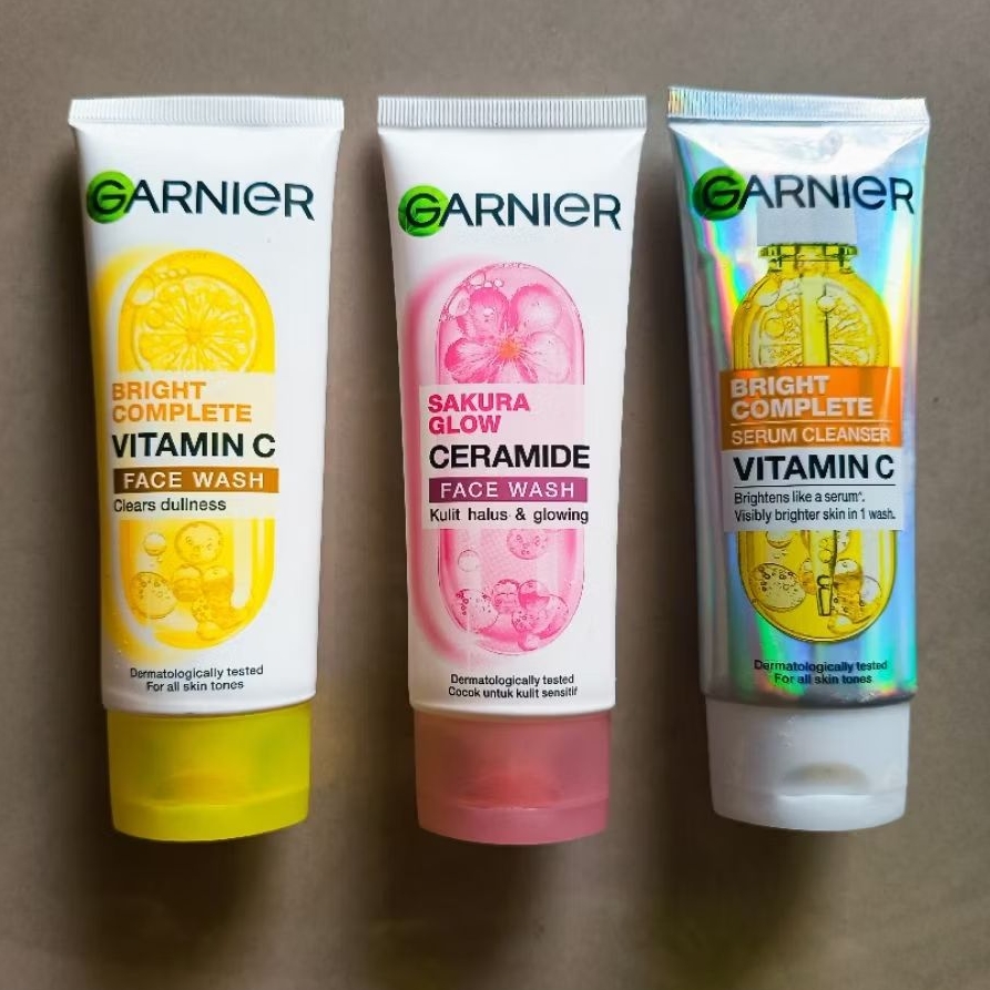 GARNIER Bright Complete Vitamin C Lemon Serum Cleanser Ceramide Face Wash 100 ml Sabun Pembersih Waj