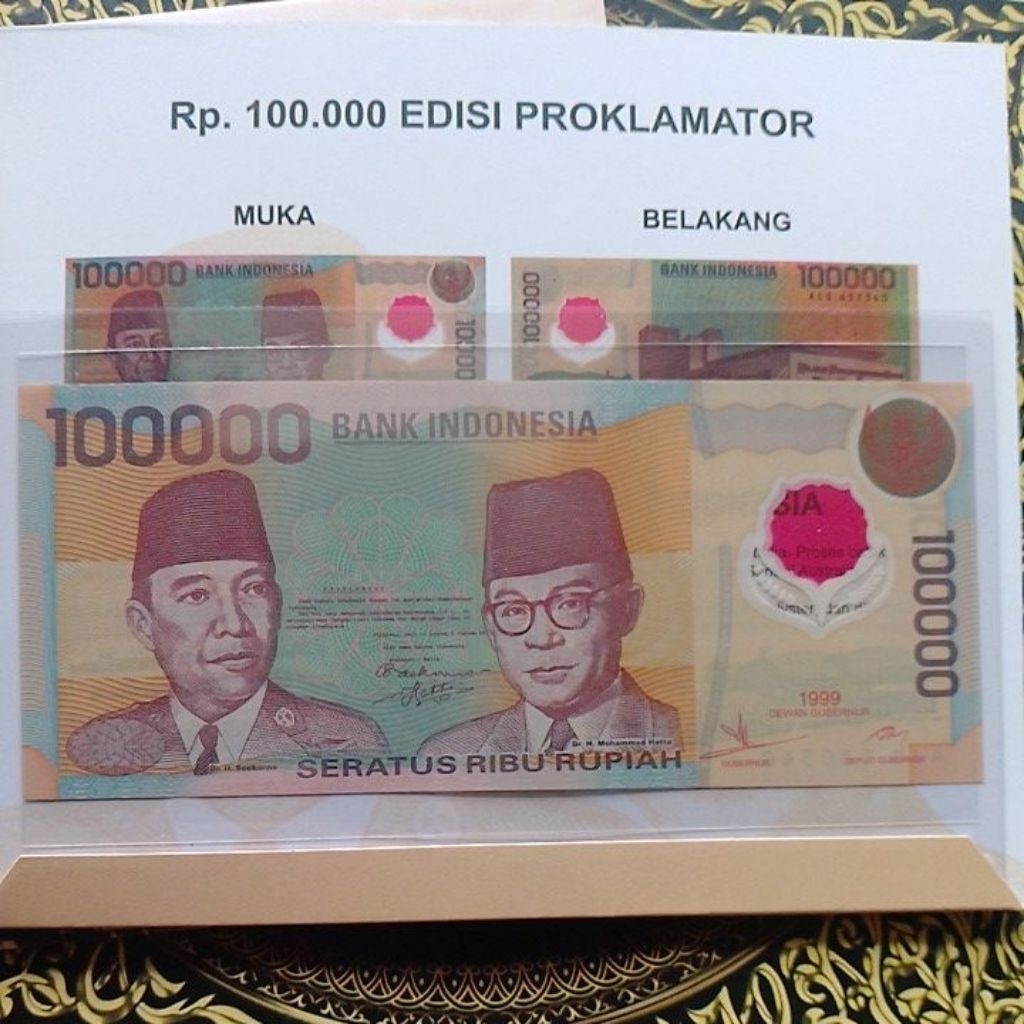 Uang 100000 rupiah 1999 polymer aunc dalam folder