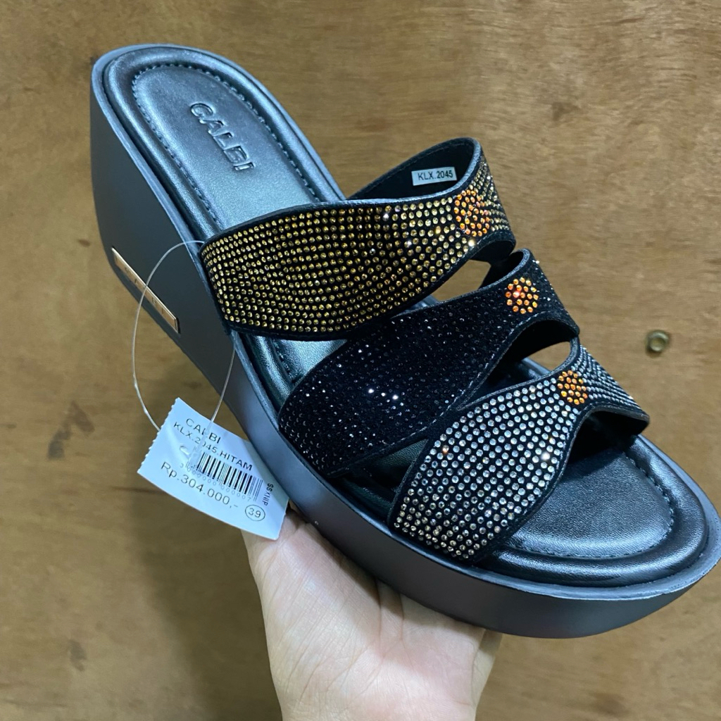 CALBI - KLX.2045 - SANDAL WEDGES CALBI WANITA - SANDAL CALBI ORIGINAL