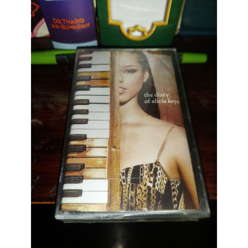 Kaset pita Alicia keys - The diary of Alicia keys (SEGEL)