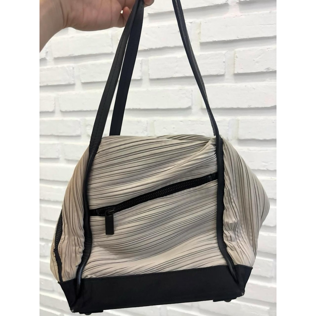 PL Pleats Please Issey Miyake