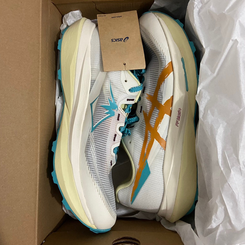 ASICS Sepatu Trail Running FUJISPEED4  new
