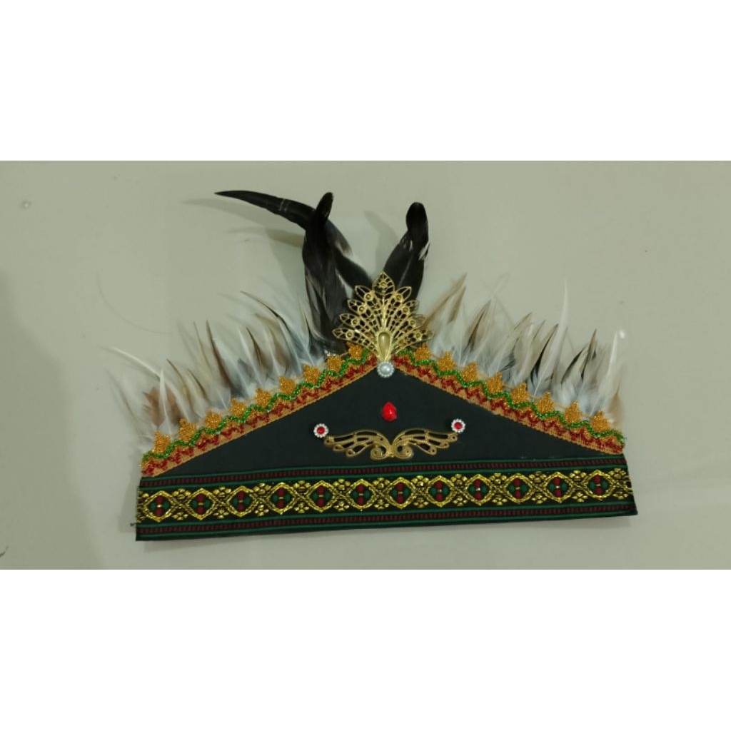 mahkota dayak