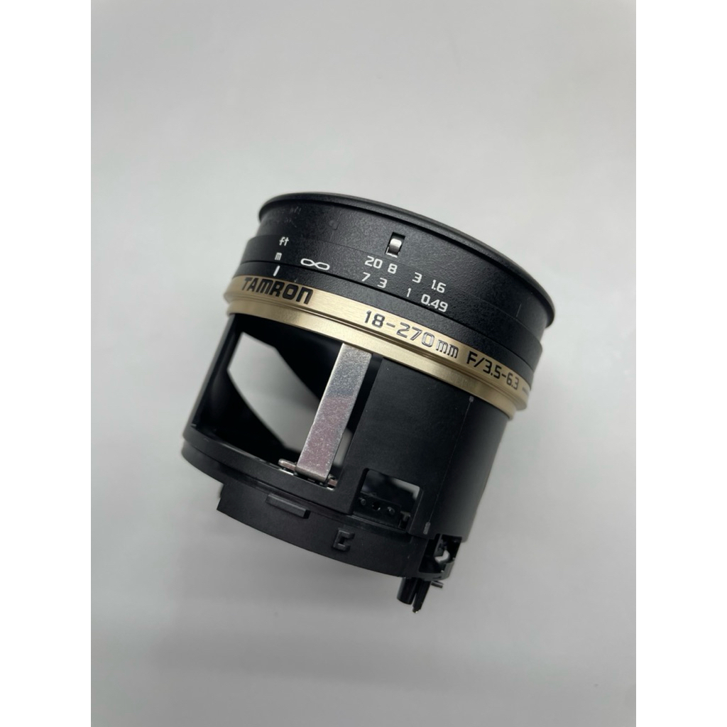 Barrel Manual Focus Lensa Tamron 18-270 PZD