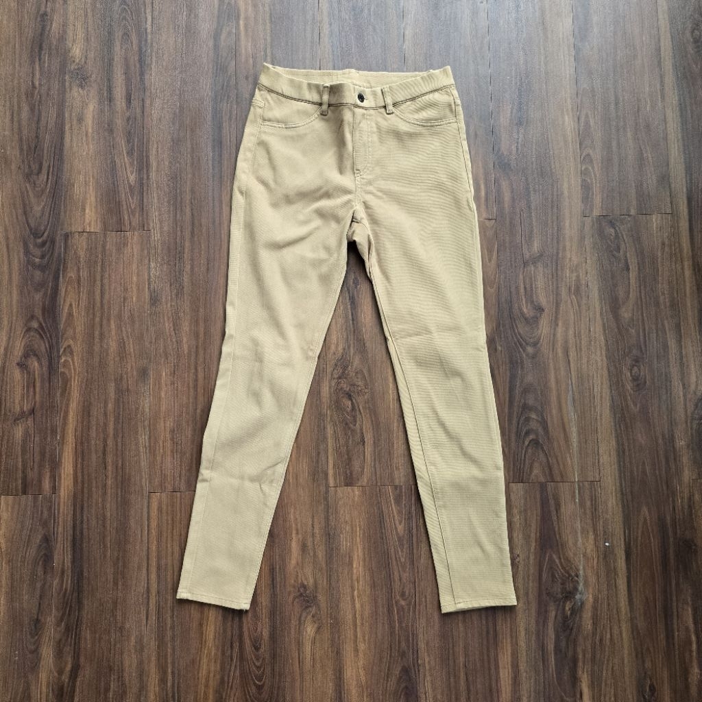 Preloved celana panjang stretch wanita UNIQLO (ORI)