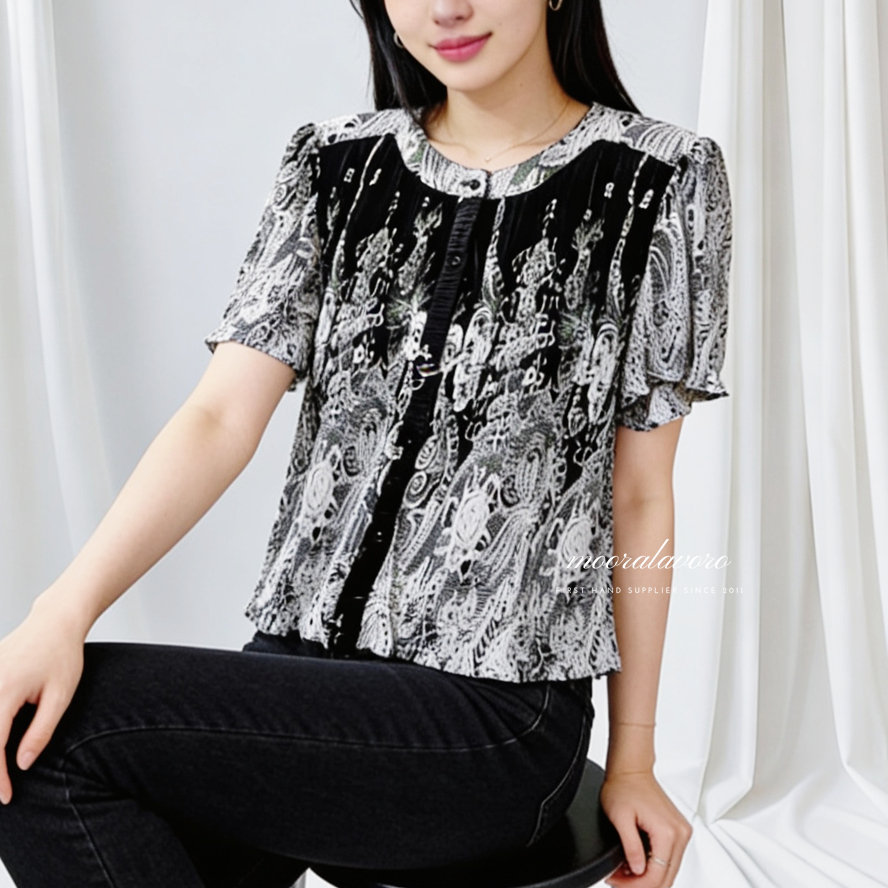 AVERY VINTAGE FLORAL PRINT PLEATS LOOSE TOP KOREAN STYLE READY BANGKOK PREMIUM BKK