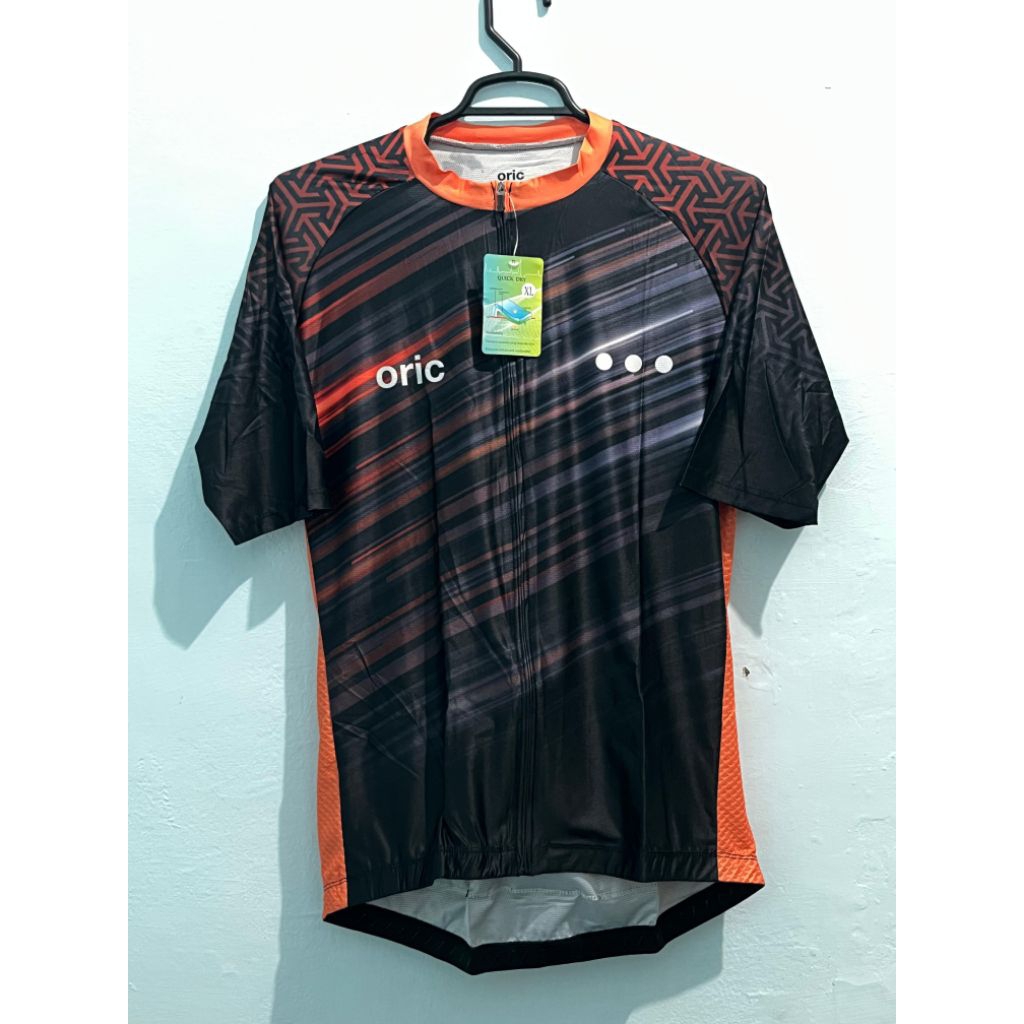 Jersey Sepeda Oric EMDI Hitam Strip Orange