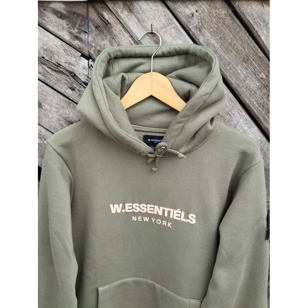 HOODIE W.ESSENTIELS OLIVE ( SIZE M )