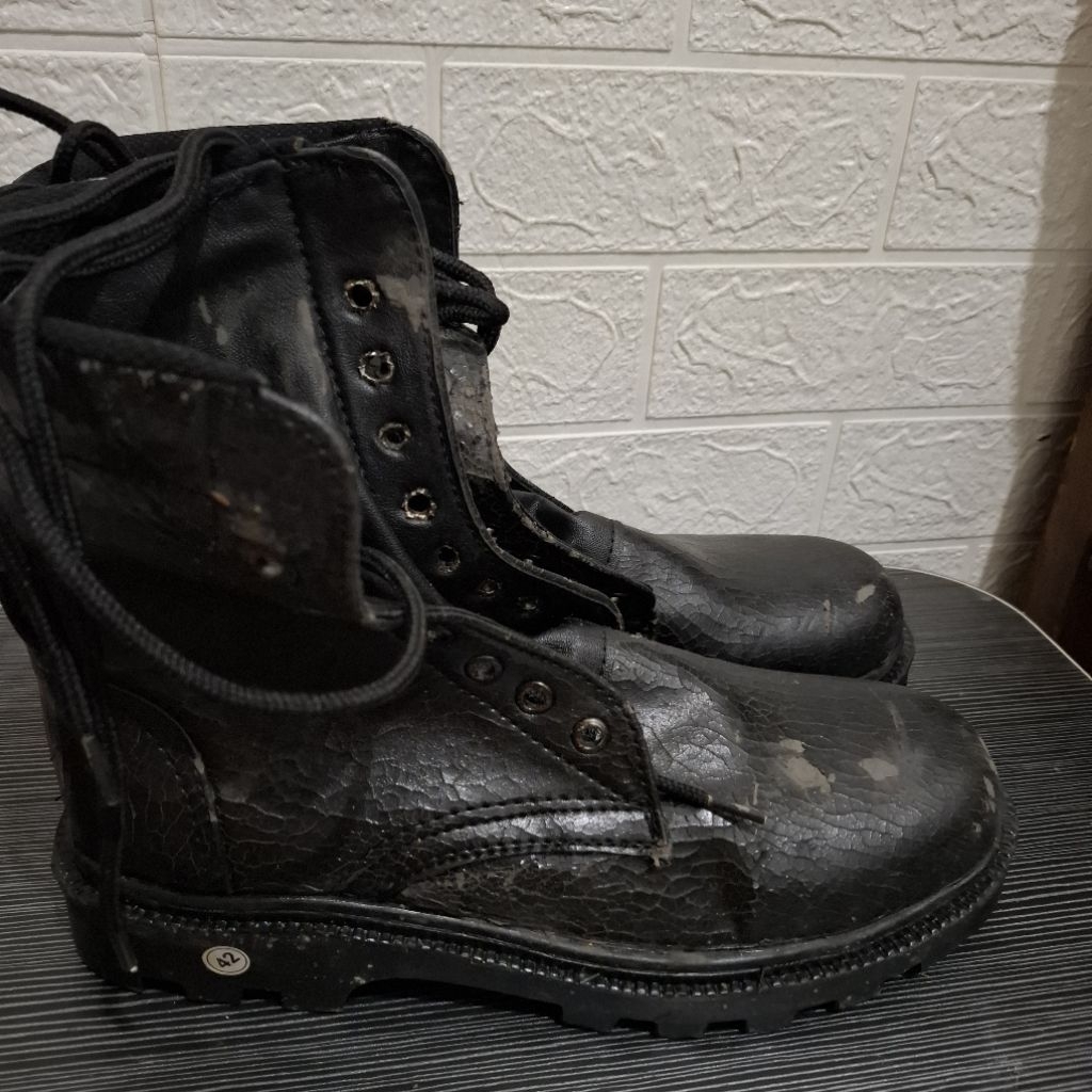 [PRELOVED] Sepatu Boots PDL Pria