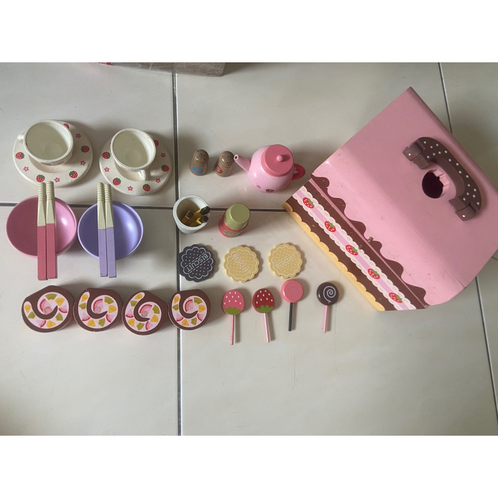 Preloved mainan kayu anak masakan - CO Kak Alesandra