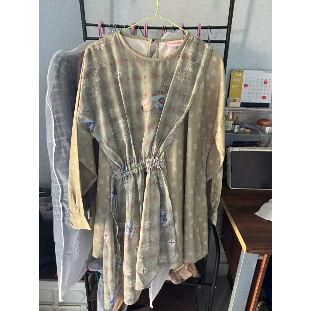 Preloved Blouse Ria miranda