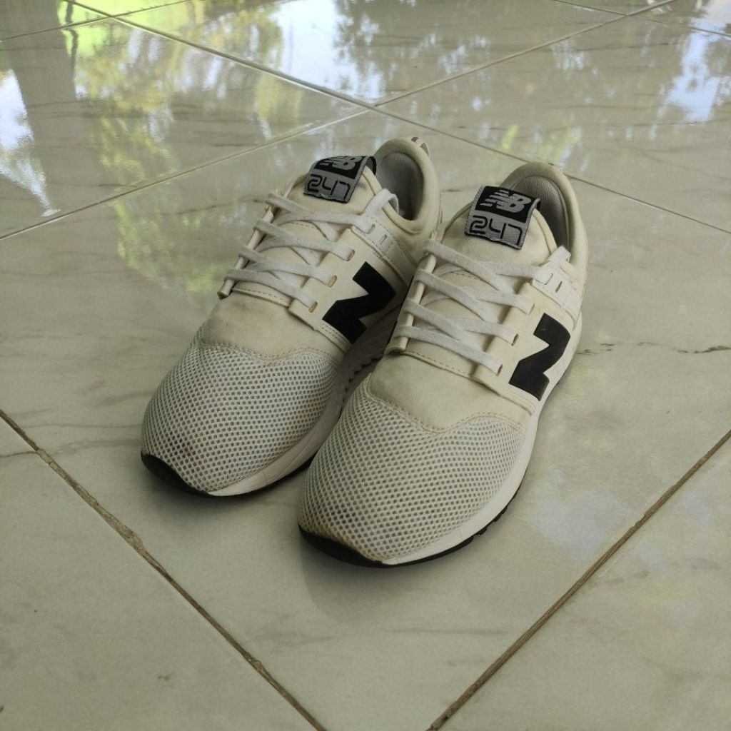 New Balance 247 Size 37.5