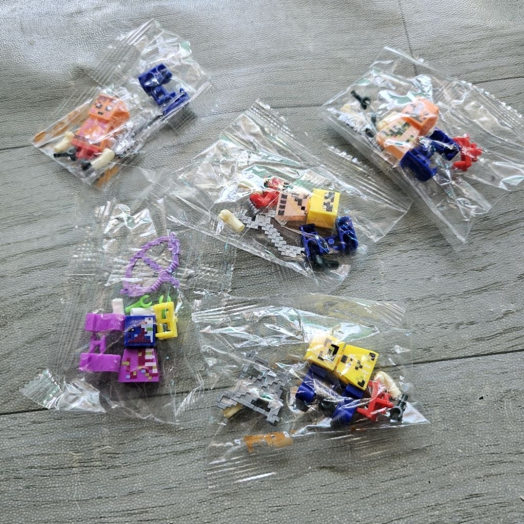 mainan roboman curah random 1pc