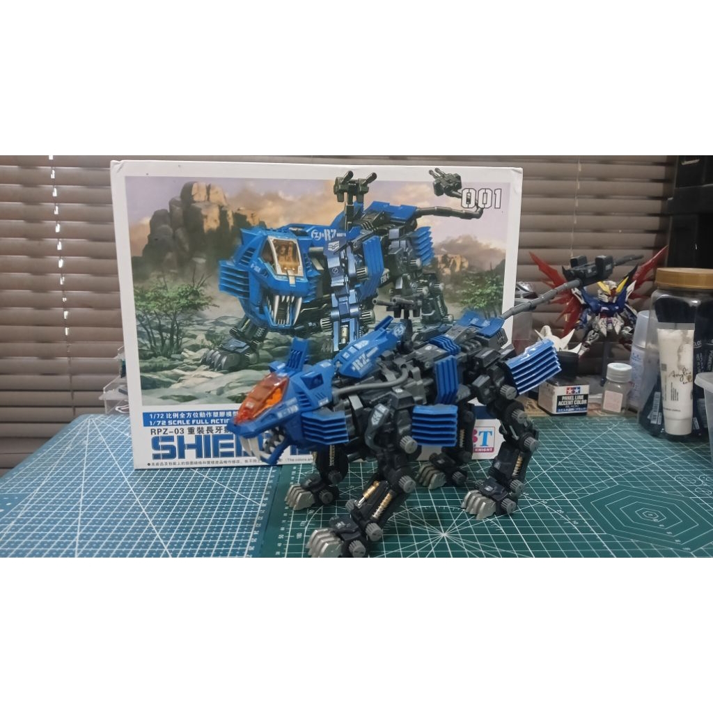 BT MODEL ZOIDS HMM SHIELD LIGER SECOND