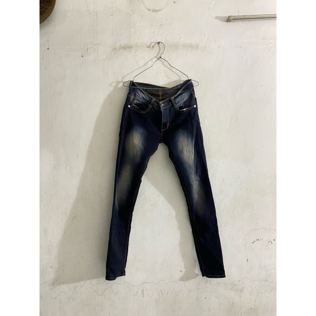 PRLVD- Celana Jeans Dior Original Size 28 Jeans Cewek Nyaman Tebal Adem