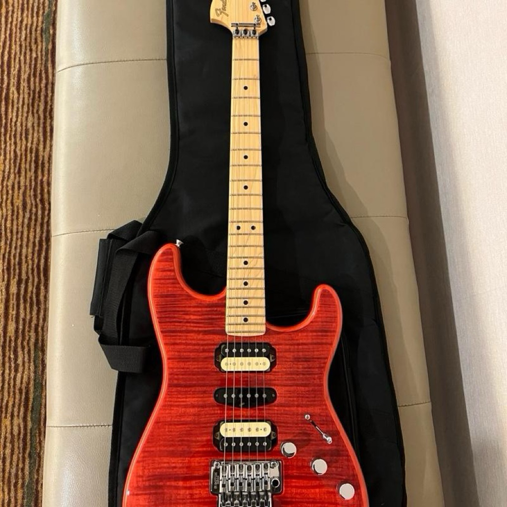 FENDER STRATOCASTER MICHIYA HARUHATA TRANS PINK Made In Japan