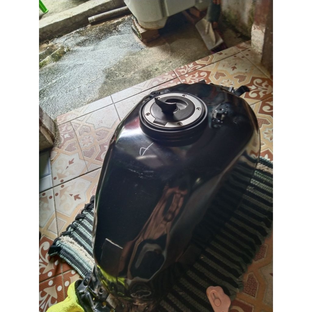 tangki cb150r new v4 ORI copotan