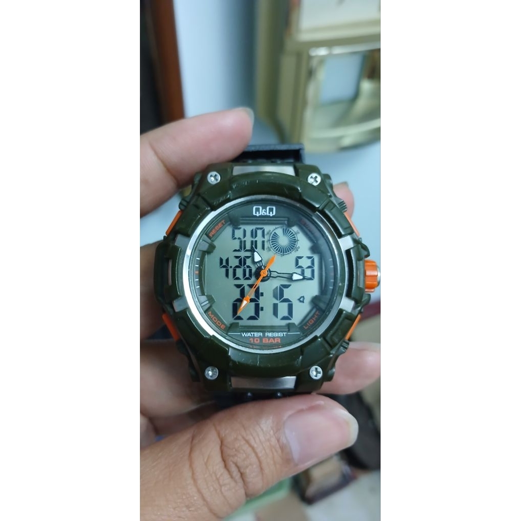 Jam tangan anadigi merk QnQ by Citizen