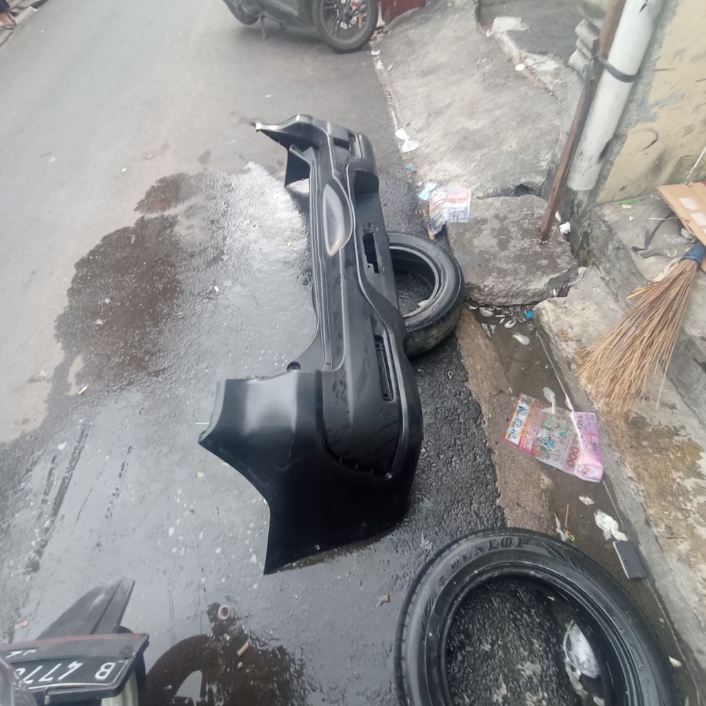 bumper rush belakang trd orginal 2017