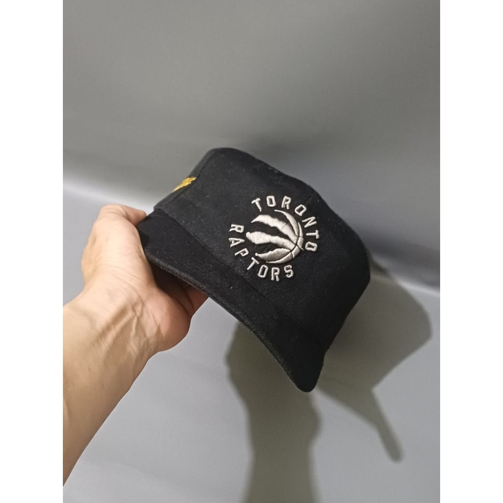 topi vintage toronto raptors NBA miller genuine draft second