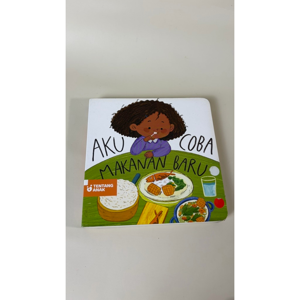 [PRELOVED] BUKU BOARD BOOK EDUKASI ANAK Tentang Anak Aku Coba Makanan Baru