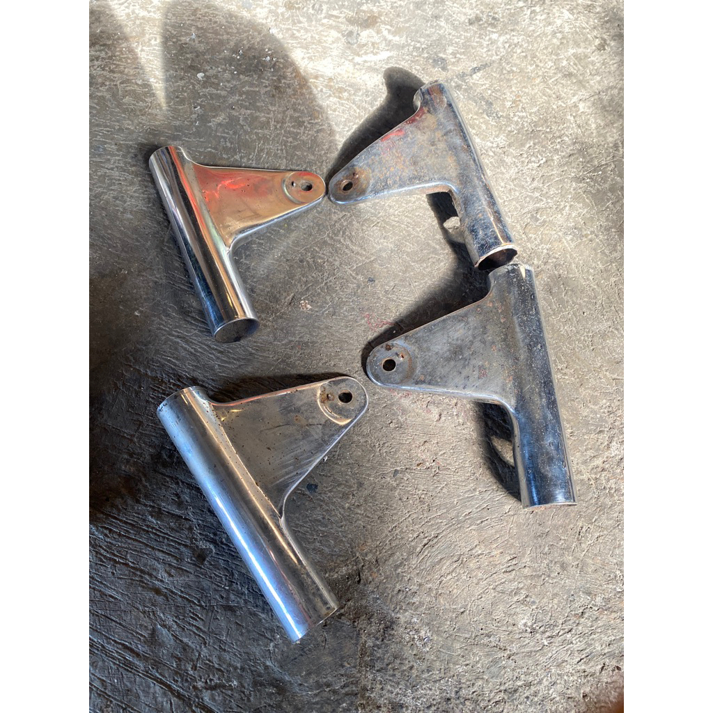 kupingan lampu rx 100 rx 125 ORIGINAL kupingan lampu depan rx100 rx125 bracket dudukan lampu yamaha 