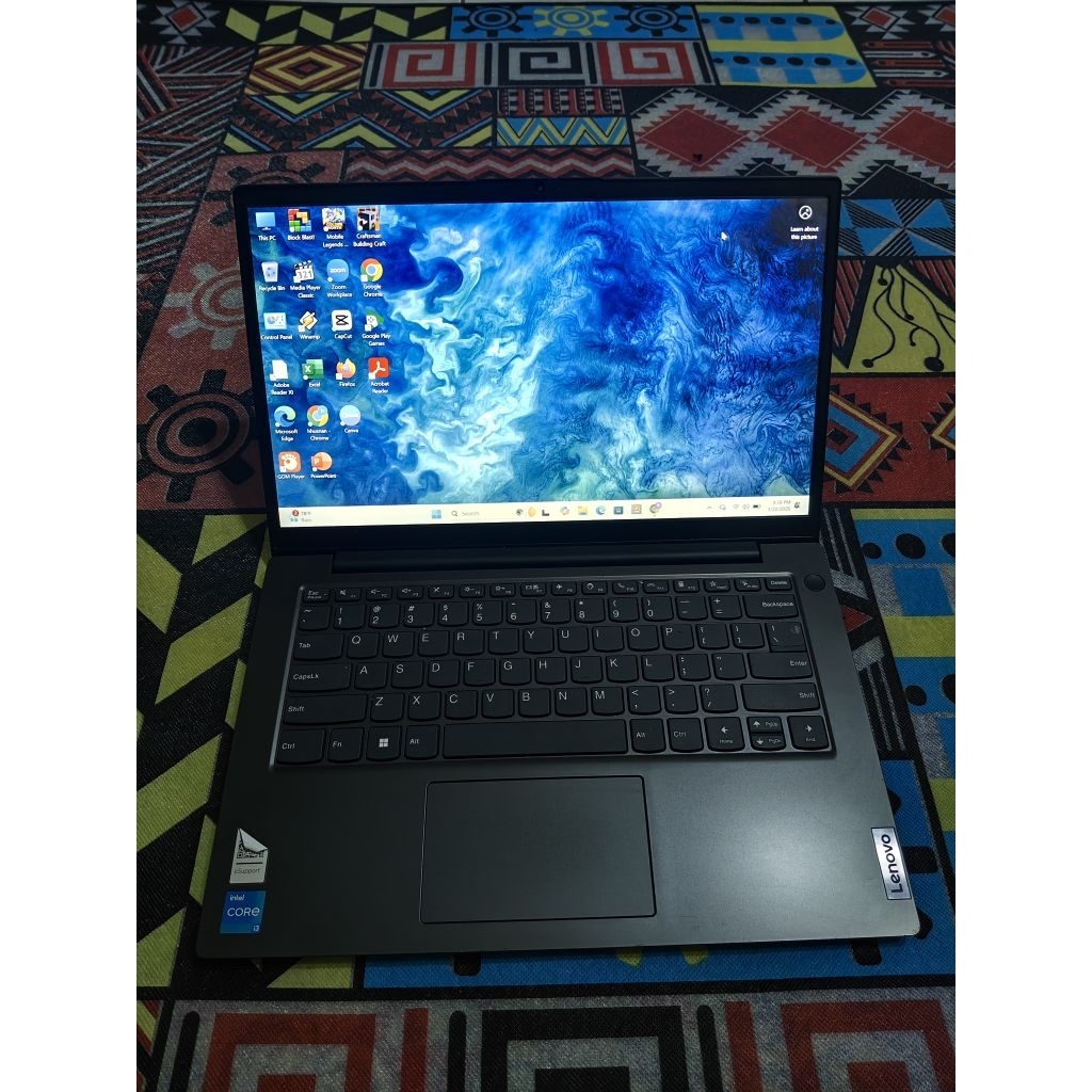 Laptop Lenovo V14 G3