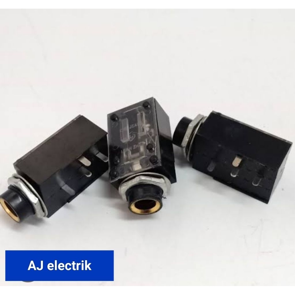 SOKET AKAI MONO TRANSPARAN 4 PIN / Socket Akay Mono Segi Transparan 4 Pin. Kualitas Bagus