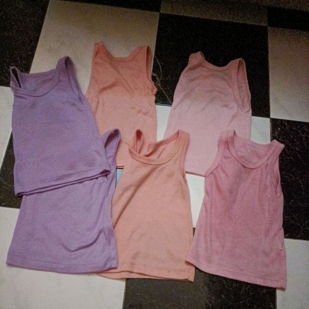 Preloved 6 pcs ukuran L kaos kutang atau singlet bayi