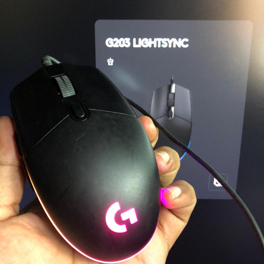 Logitech G203 LIGHTSYNC Wired Gaming Mouse Bekas