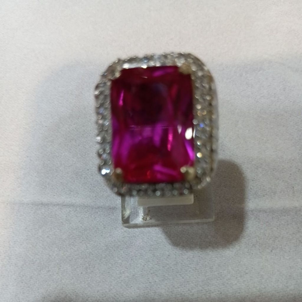 Cincin Batu Siam Rose Catting Kotak.