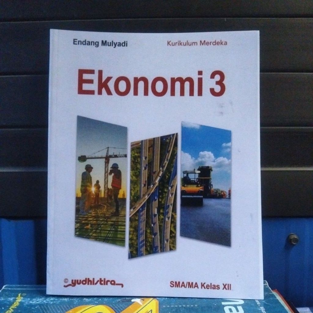 Ekonomi kelas 12 SMA