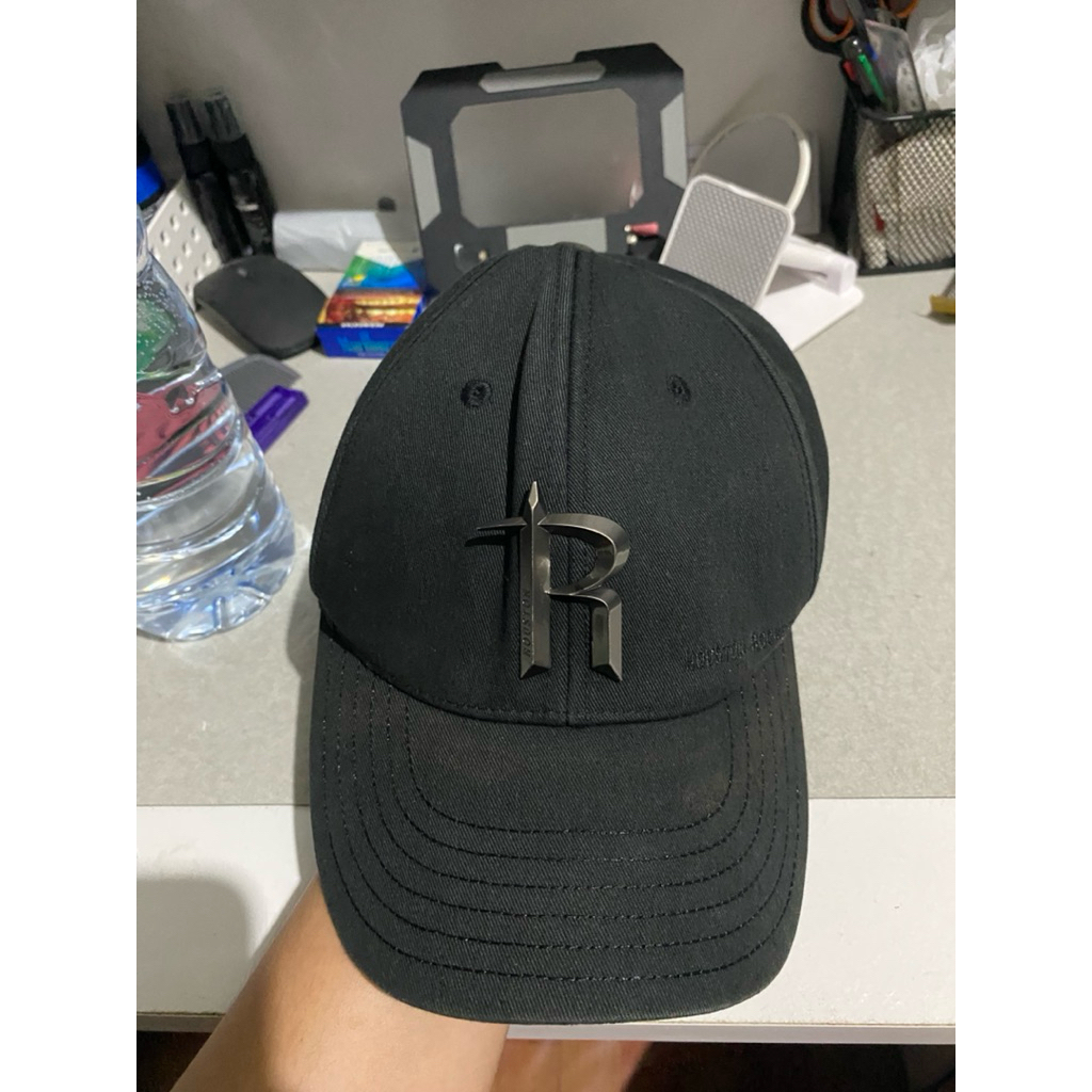 topi nba rocket besi