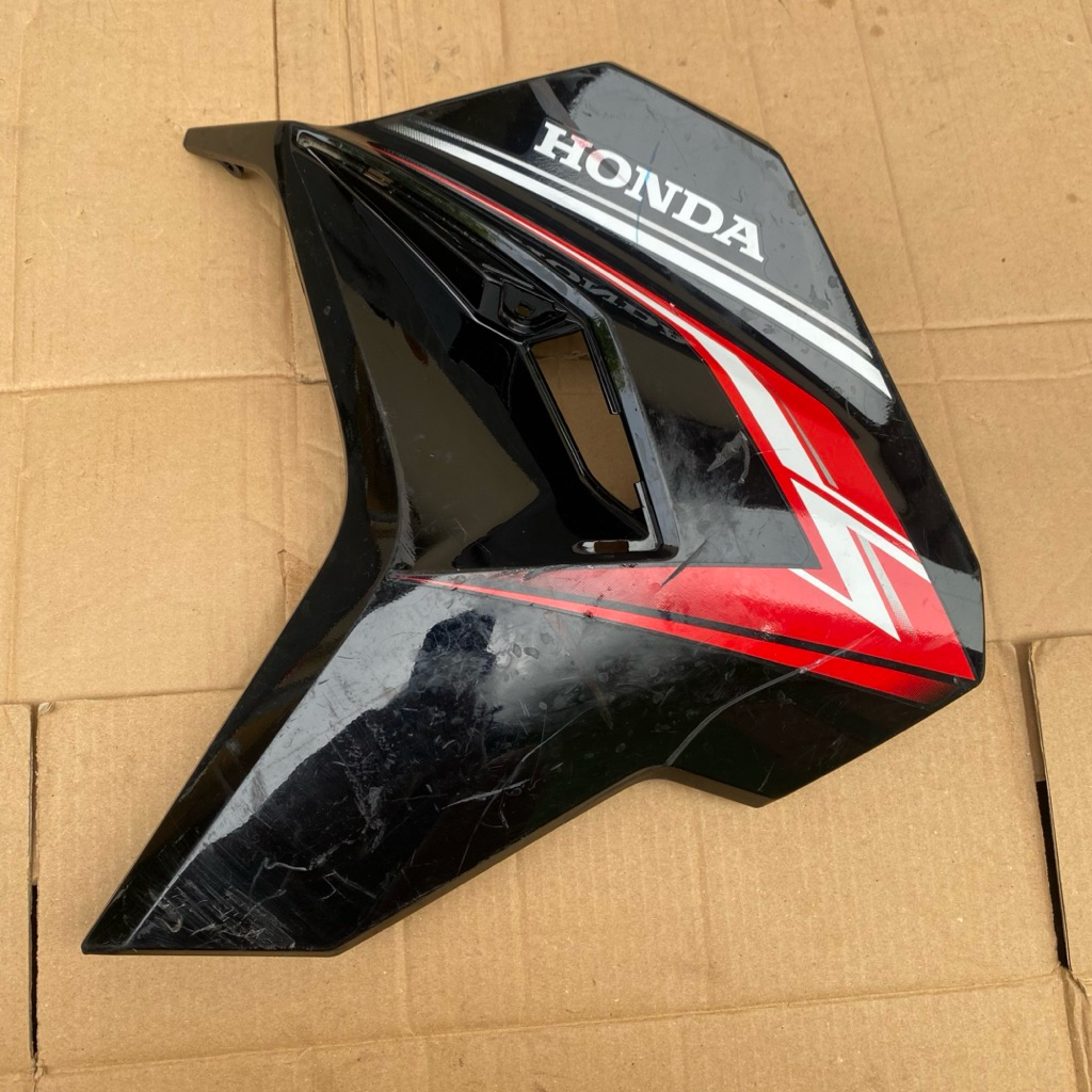 cover sayap bodi kiri honda vario 125 new k2v original