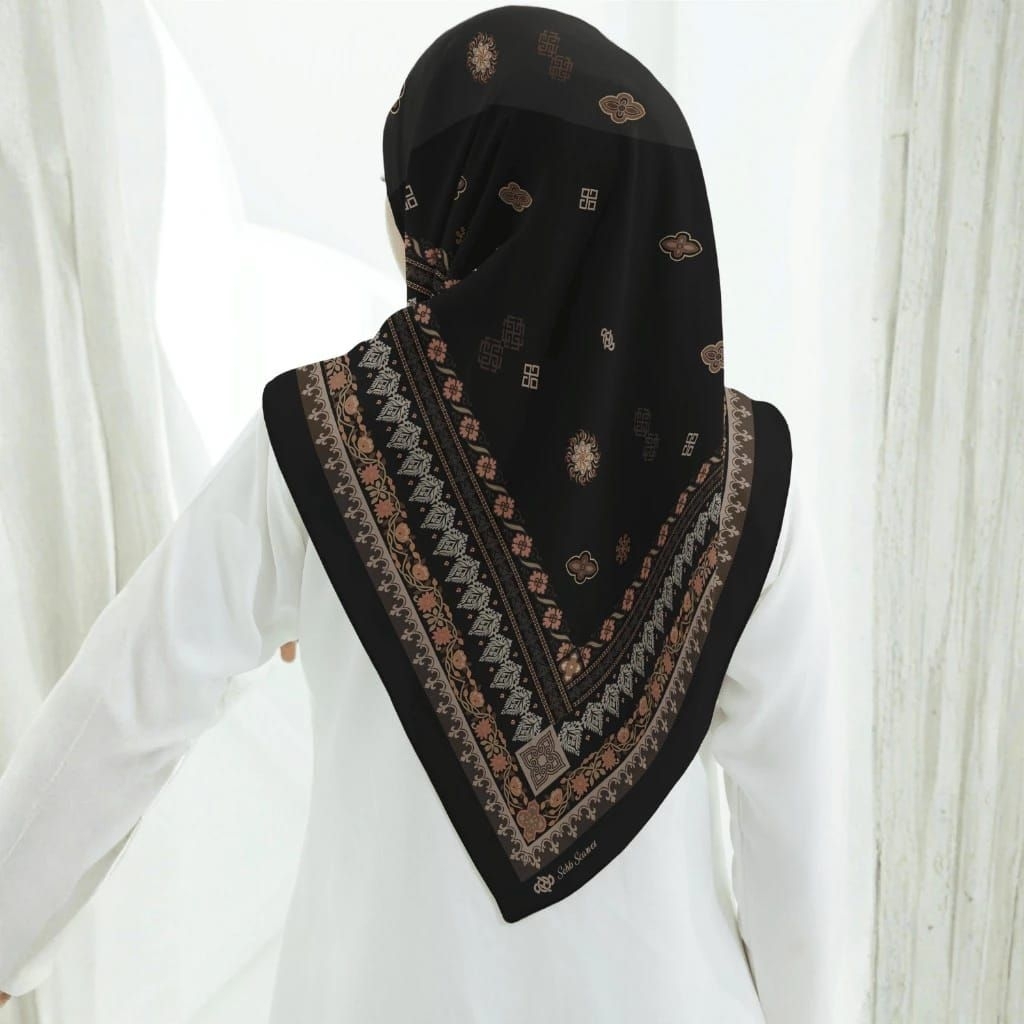 Layla Hijab style/Hijab Voal/segi empat