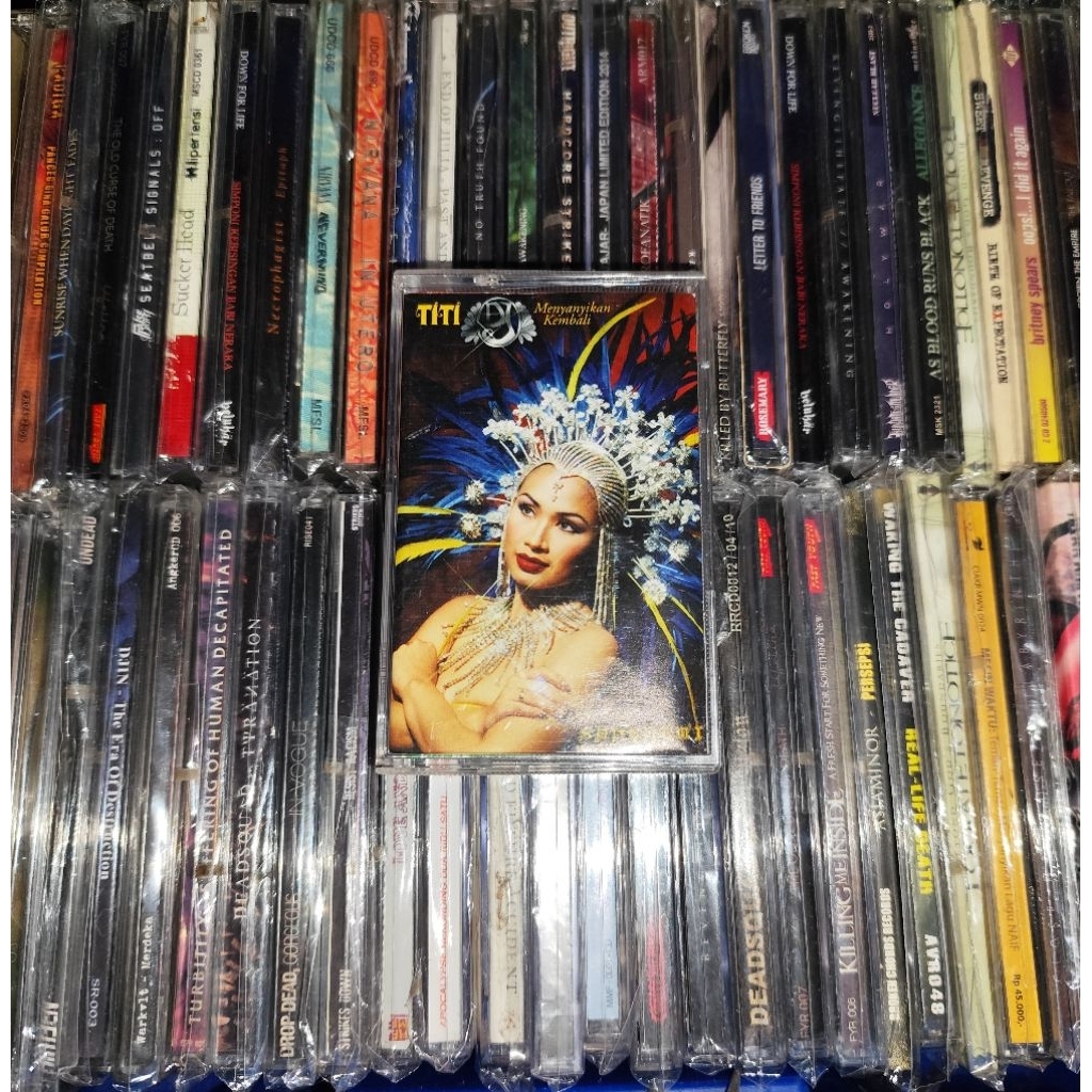 Kaset Titi Dj - Menyanyikan Kembali
