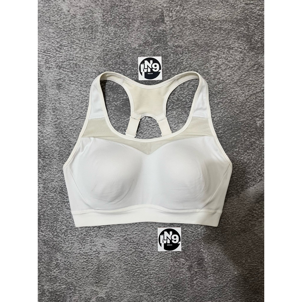 bra gymshark size M