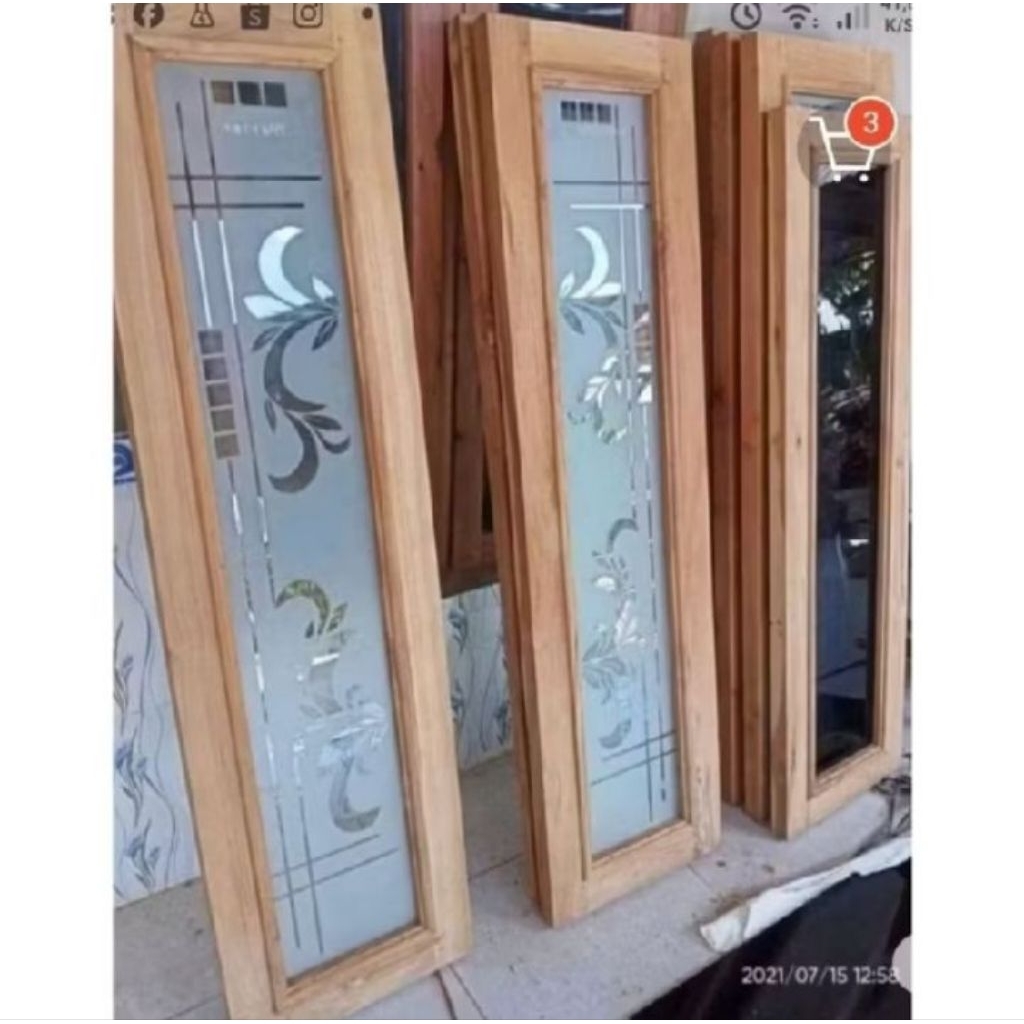 Jendela kayu jati Kaca Hias