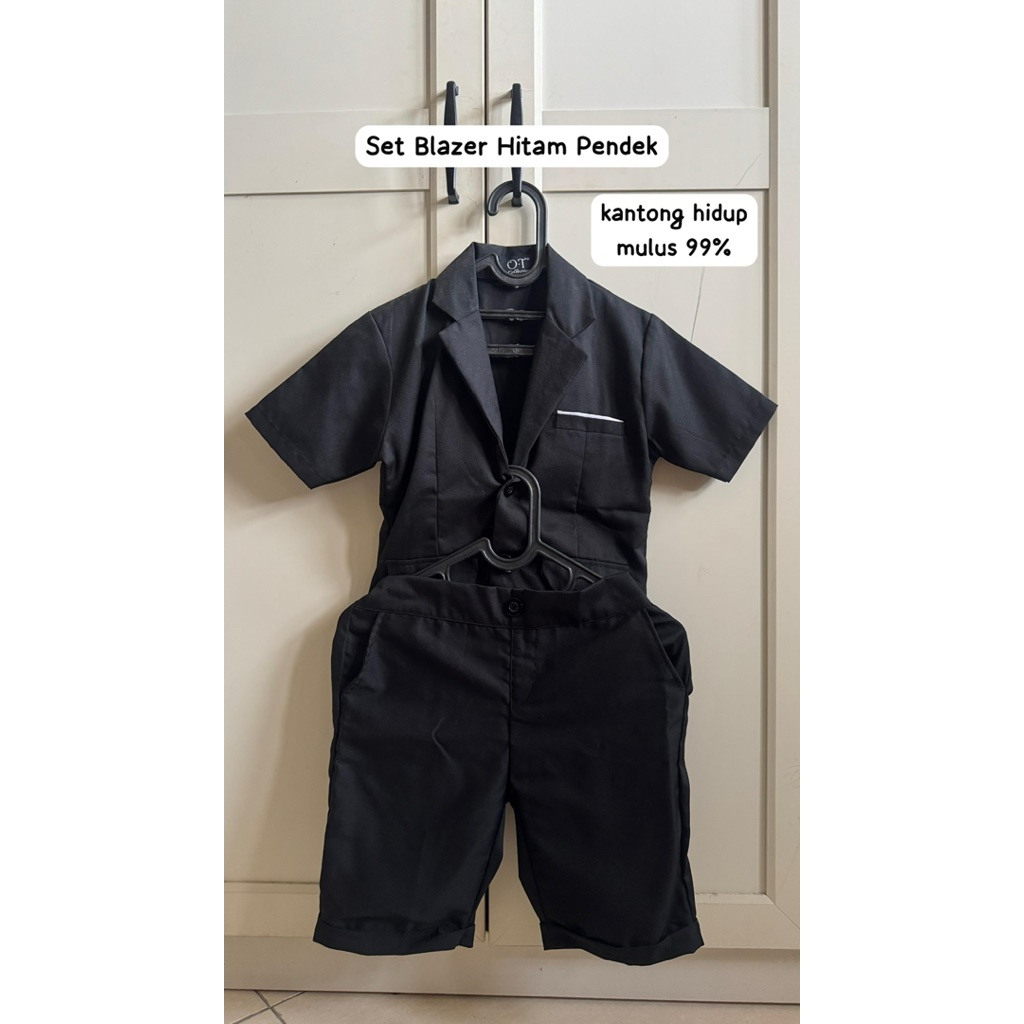 Set Blazer Hitam Pendek Anak