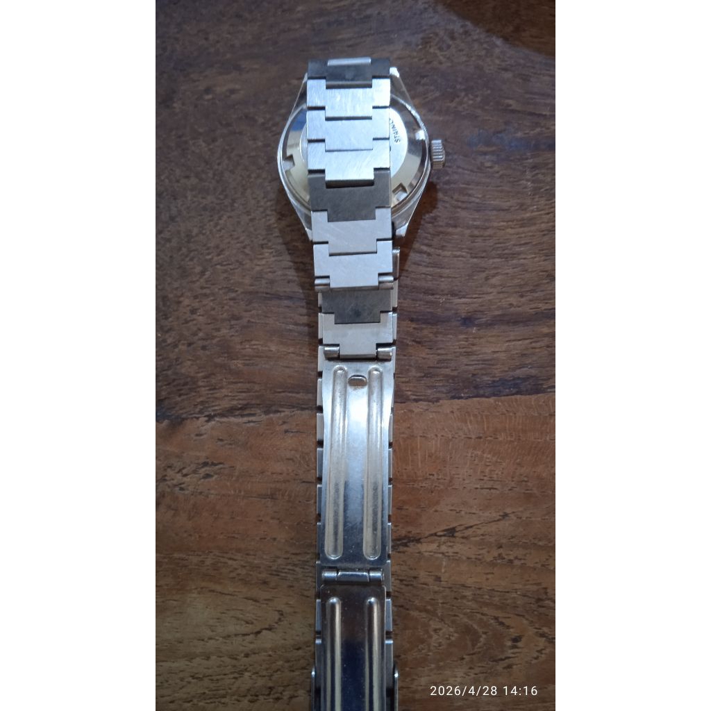 Jam tangan cewek merk seiko automatic
